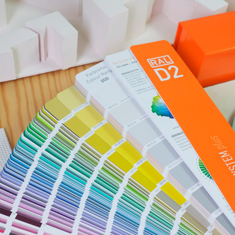 RAL D2 Design System Plus fargevifte med 1825 farger